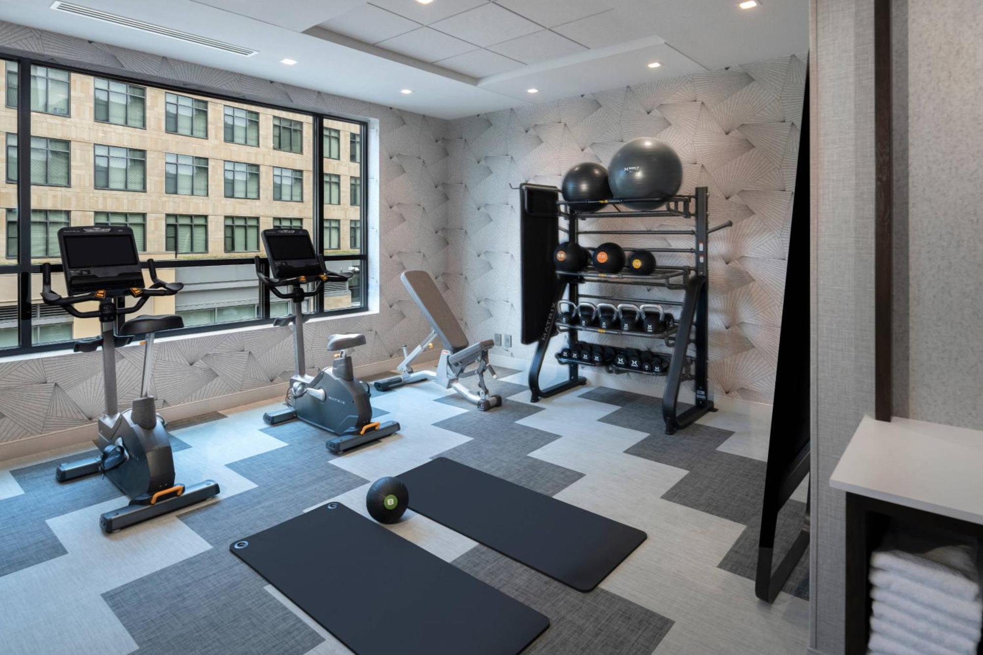 Towneplace Suites By Marriott Boston Medford Exterior photo