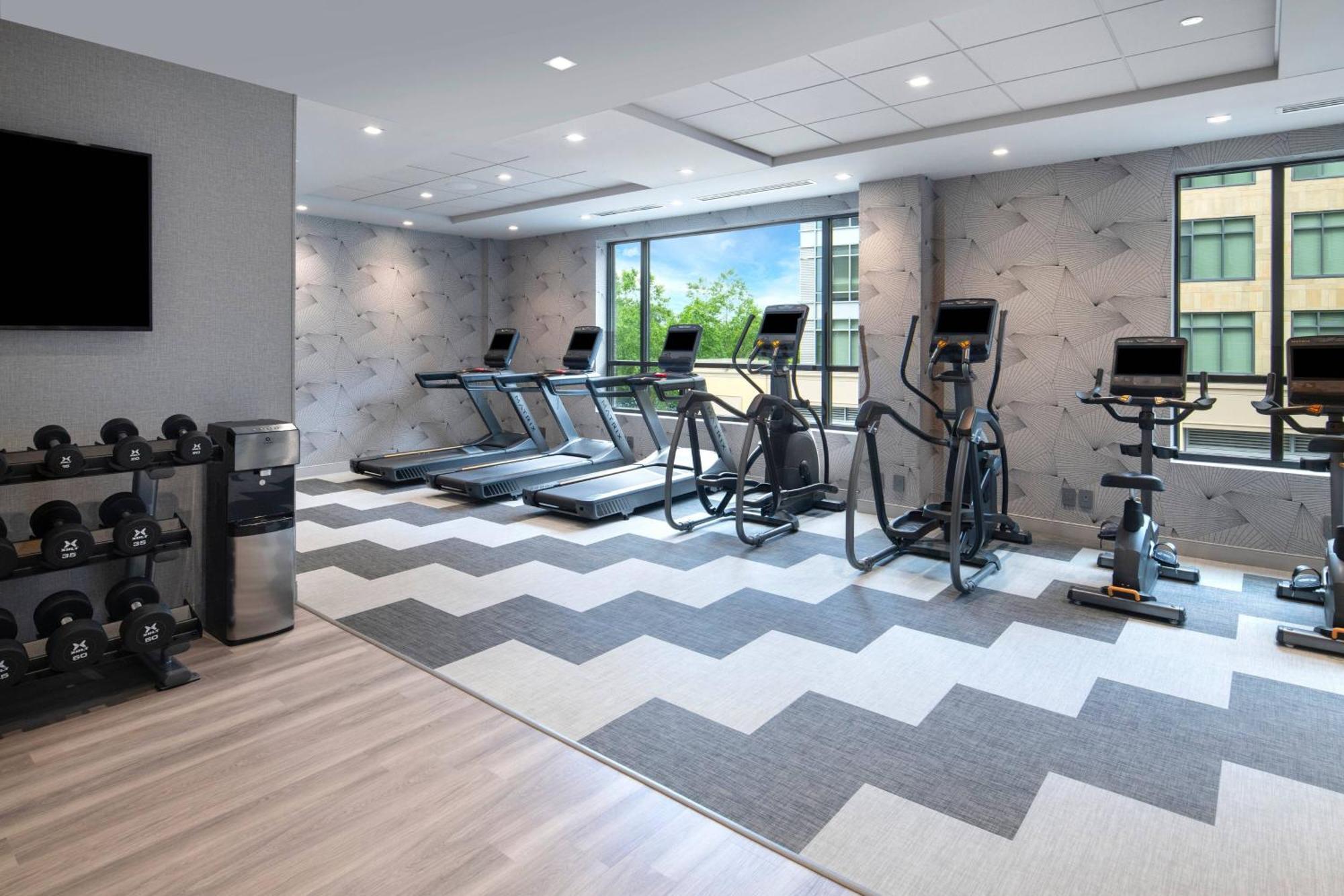 Towneplace Suites By Marriott Boston Medford Exterior photo
