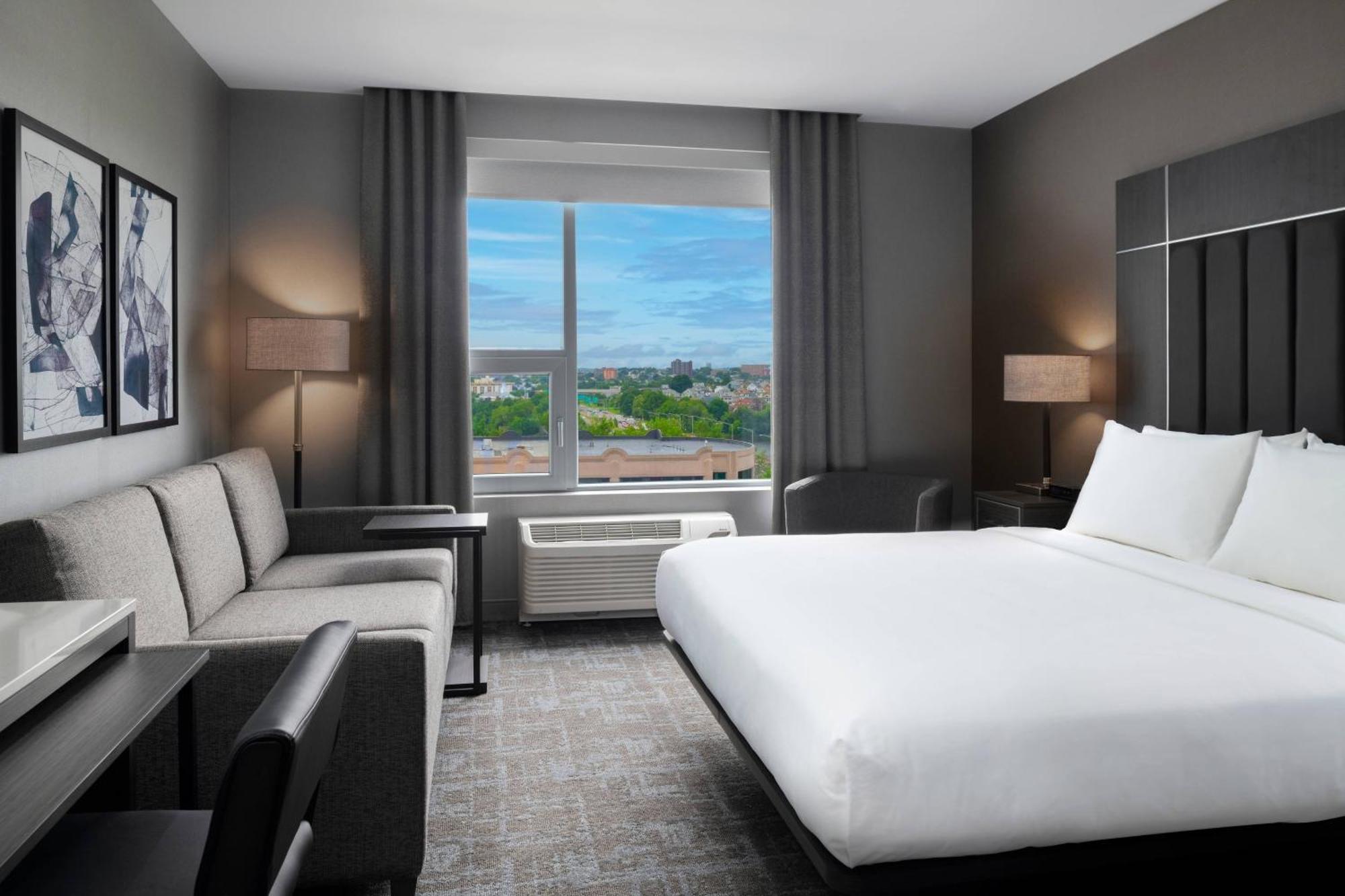 Towneplace Suites By Marriott Boston Medford Exterior photo